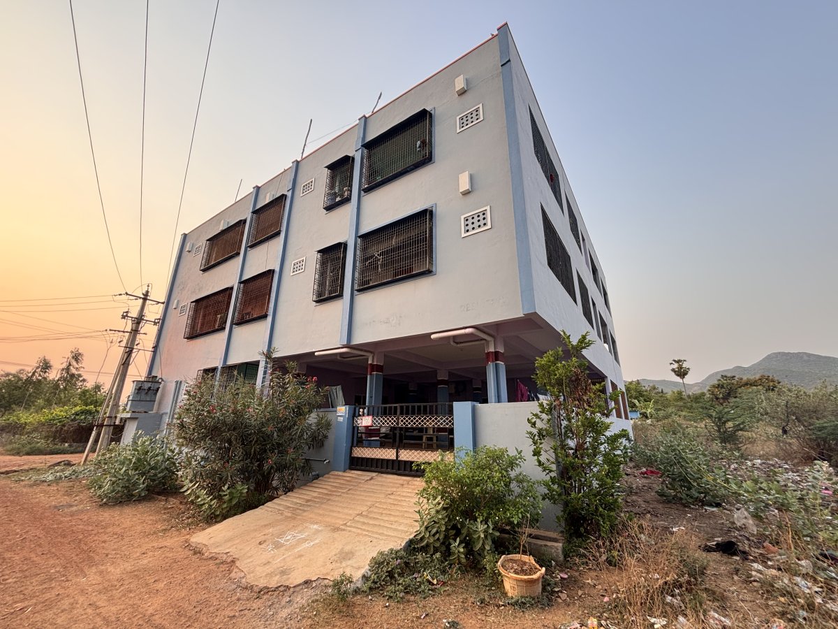 2BHK Group House